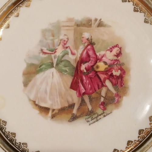 Bavarian porcelain plate antique with 22K gold, Fragonard-M. Langbroek
