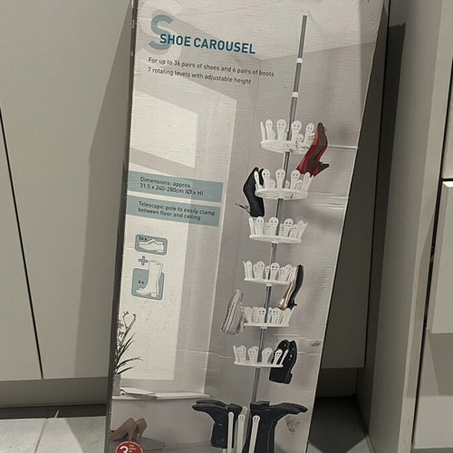 Shoe Carousel like new