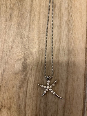 Motif faux like new, silver with chain