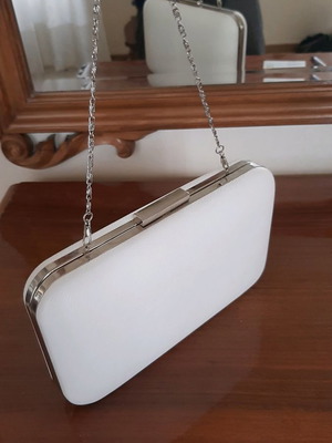 Leather shoulder bag used, white leather, hard case