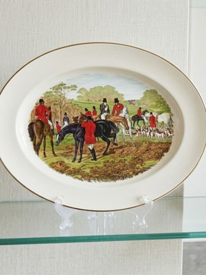 Royal Kent Bone China England oval serving platter with traditional English fox hunt design