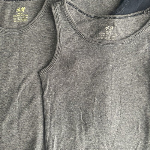 Children's T-shirts H&M and Marcs & Spencer like new, pack of 6, size 110 cm
