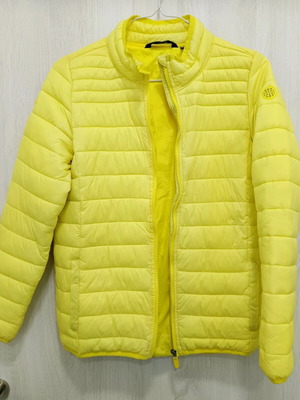 Puffer jacket like new, children's yellow with reflective details