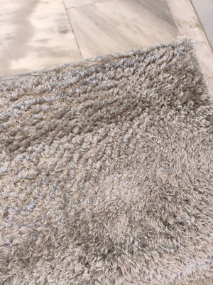 Large Shaggy Rug two-tone gray like new, 2.20m x 1.25m