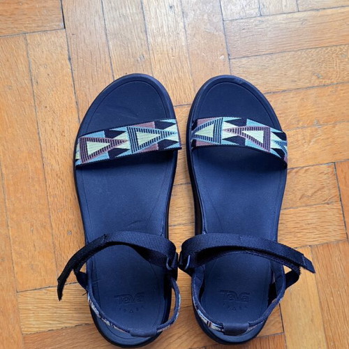 Teva Hurricane XLT3 sandals new, multicolor, size 38