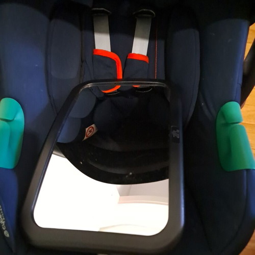 Cybex Aton B2 i-Size Baby Car Seat like new with free mirror