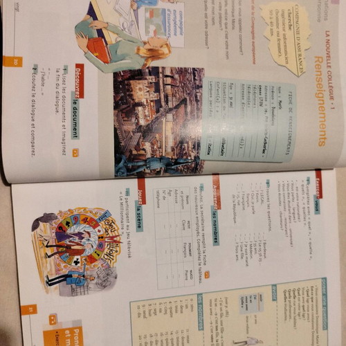 Campus 1 CLE International used French language book