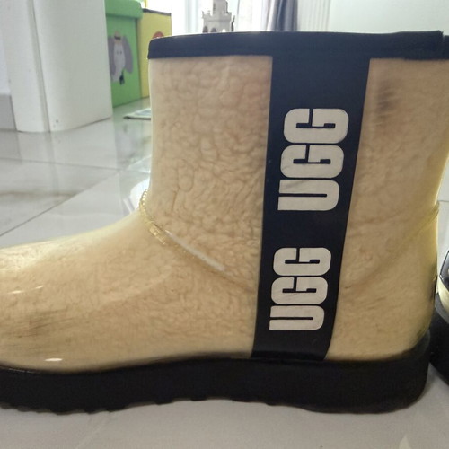 Ugg Australia women's waterproof boots size 39 used beige