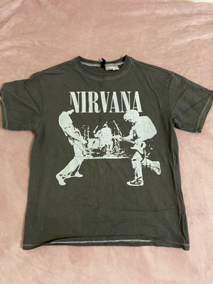 Nirvana t-shirt used from H&M, size XXS, black and gray