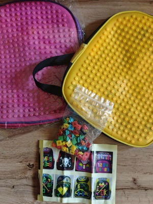 Creative Pixel Backpack new, customizable with colorful pixels