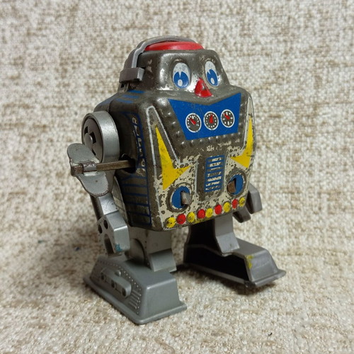 Robot Mini wind-up metal vintage toy used, working order