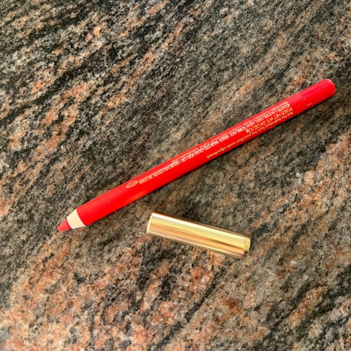 Double Wear 24H Stay-in-Place Lip Liner 18 Red new