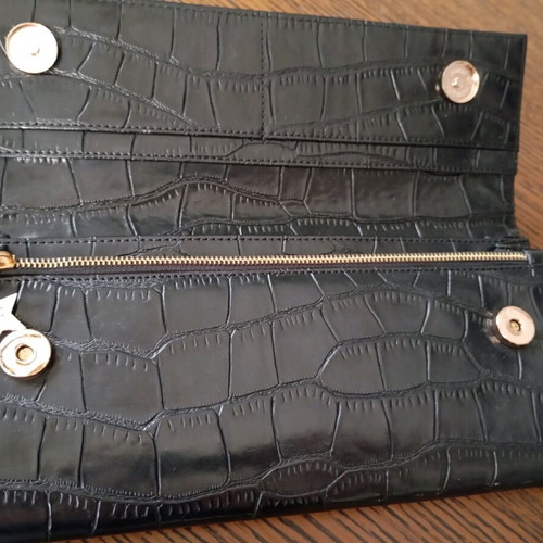 Makgio black envelope bag like new with detachable strap
