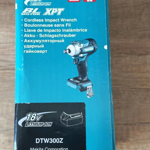 Makita 18V Solo Cordless Impact Wrench New with 1/2" Drive