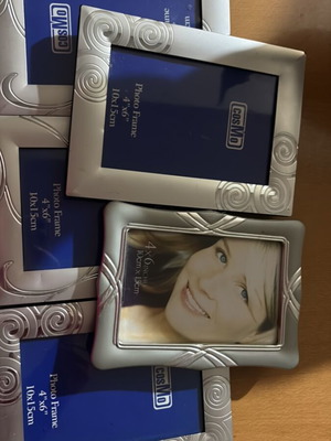Set of 5 silver-plated photo frames new with velvet back