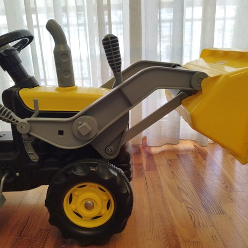 Dolu Excavator yellow like new with stickers