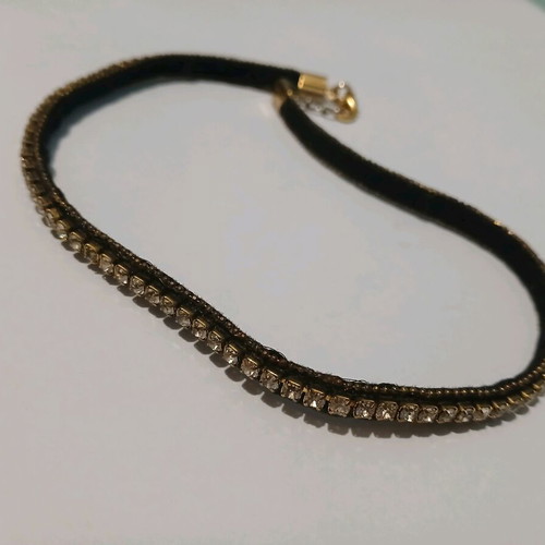 Choker black like new