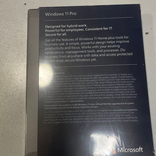 Microsoft Windows 11 Pro new OEM license on USB