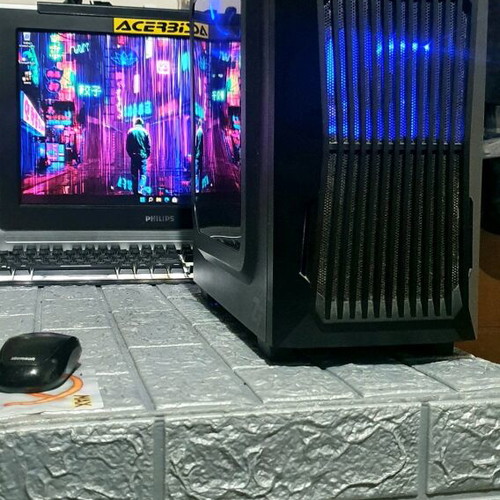 Intel i5 Casual Gaming PC μεταχειρισμένο με Sapphire R9 290x και 8GB RAM