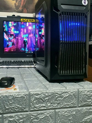 Intel i5 Casual Gaming PC μεταχειρισμένο με Sapphire R9 290x και 8GB RAM