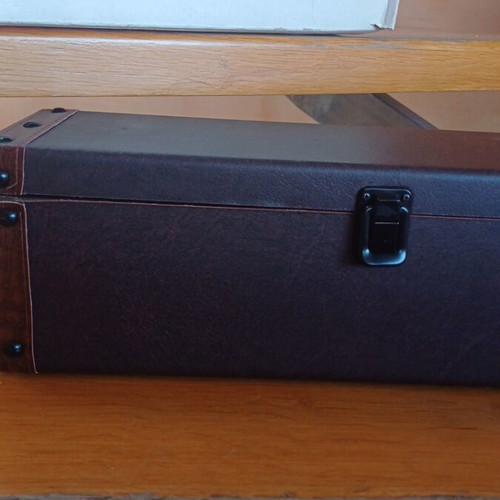 Wine box with leather cover and 5 tools, new