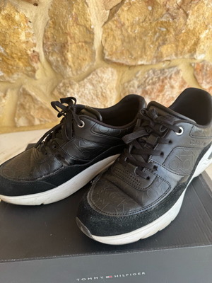 Calvin Klein black sneakers used, size 40, chunky sole
