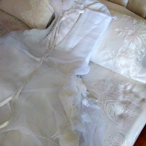 Wedding dress new, one shoulder, white, size L
