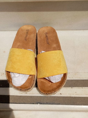 Summer yellow sandals size 37