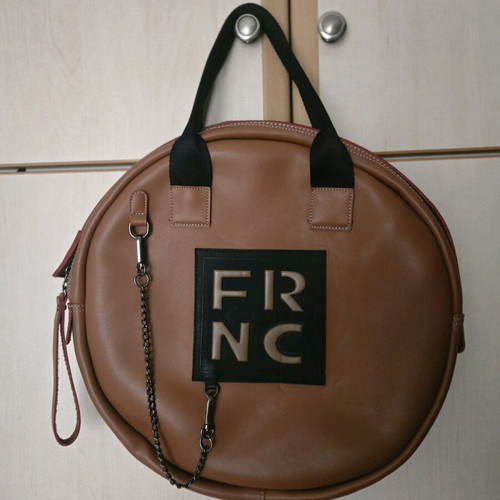 FRNC tan handbag like new