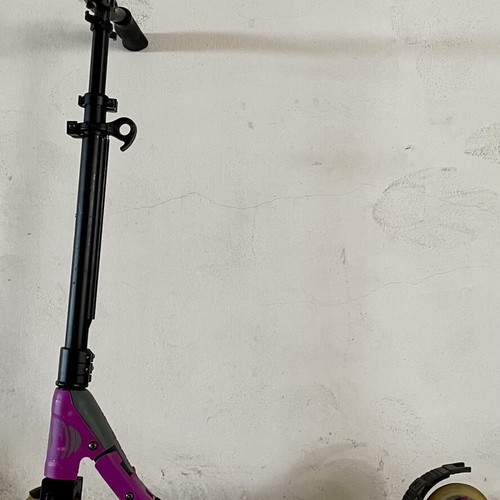 Globber foldable scooter used, for ages 7 and up