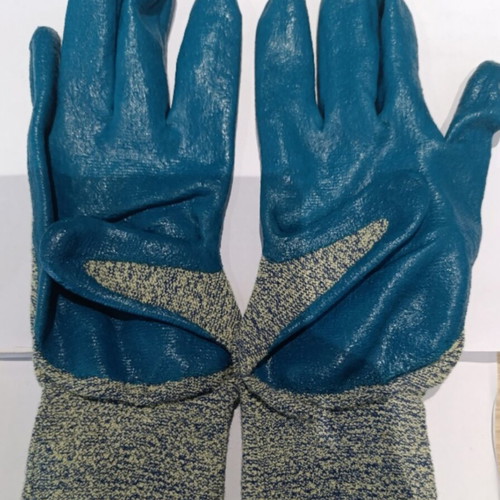 Hyflex 11-501 Cut Protection Gloves Size 10 Like New