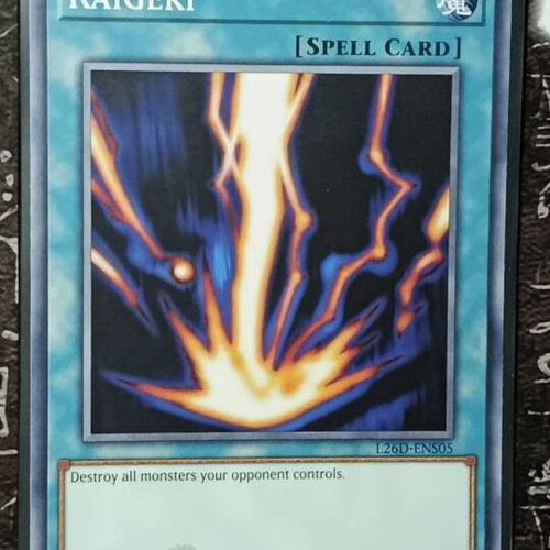 Raigeki Yu-Gi-Oh! spell card