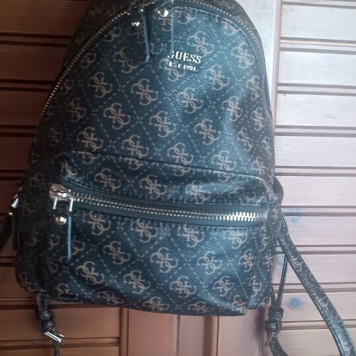 Guess backpack like new, black and brown