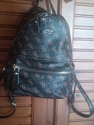 Guess backpack like new, black and brown
