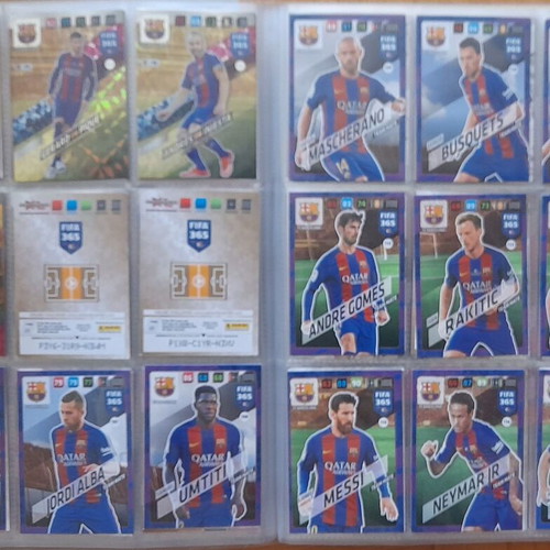 FIFA 365 2017-2018 Adrenalyn XL album with 374/459 cards like new