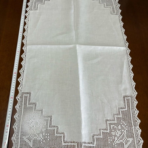 Doilies like new, set of 2-3 pieces