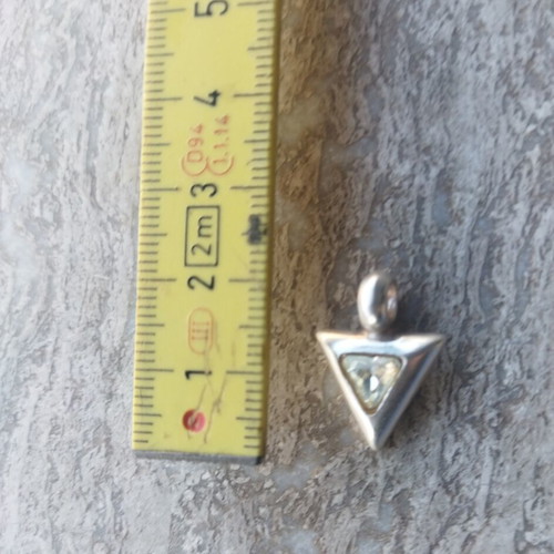 Silver 925 Triangle Pendant new with zircon stone