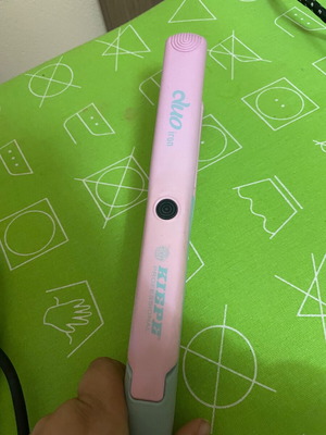Hair straightener like new in excellent condition