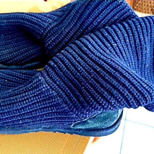 Ugg tall knitted boots like new, size 41, black