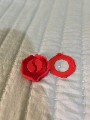 3D Printed Cable Winder, red