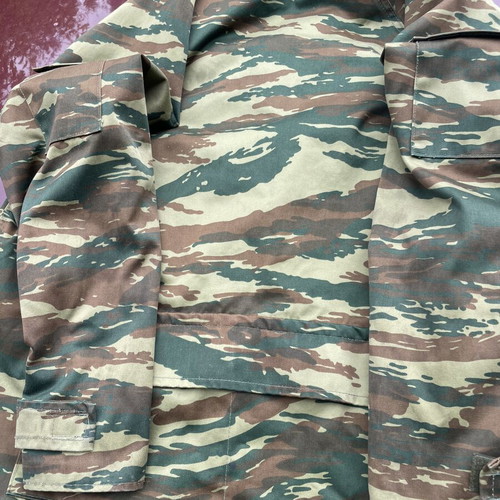 Military jacket forest color new type medium used 2024