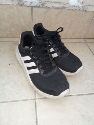 Adidas Lite Racer 3.0 μεταχειρισμένα αθλητικά παπούτσια νούμερο 40 ⅔ άσπρο μαύρο