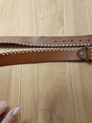 Leather belt brown with strass like new