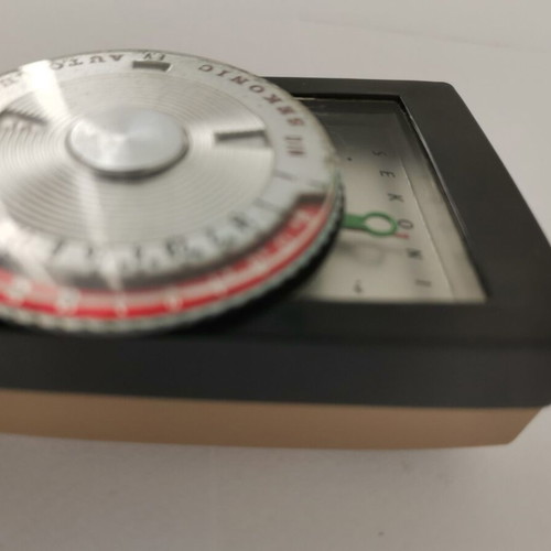 Seconic Auto Lumi light meter used