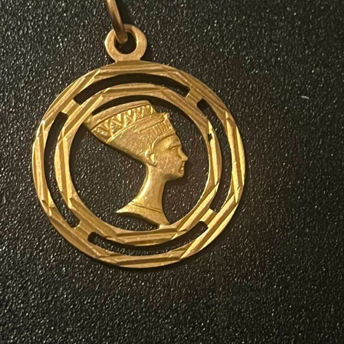 Handmade Egyptian Nefertiti Pendant 18Kt like new, Dual Face technique