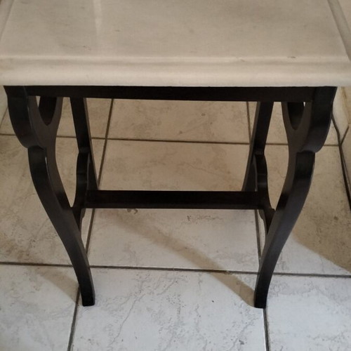 Classic coffee tables set of 3, like new