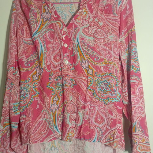 Shirt used, pink with summer paisley pattern, sizes S-M