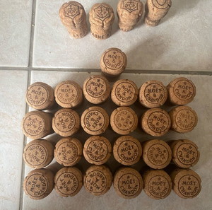 25 Φελλοί από σαμπάνια Moët Moet
