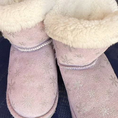 Frozen District pink snow boots size 27