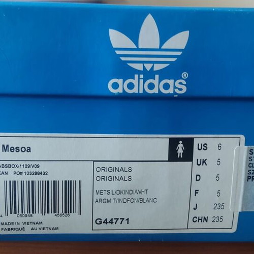 Vintage Adidas Originals Gladiator Sandals new, size US 6, blue silver